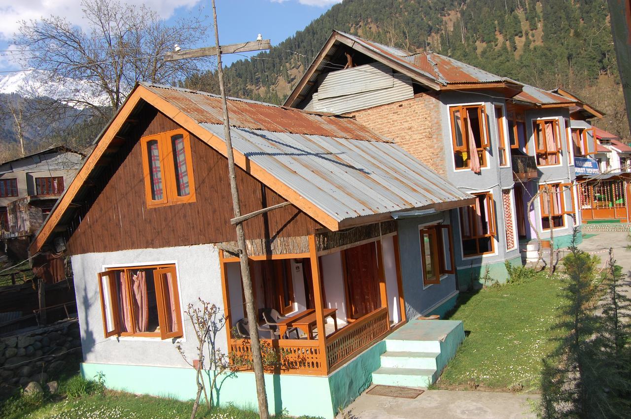 New Relax Inn, Pahalgam, 2 Km From Lidder Valley Экстерьер фото