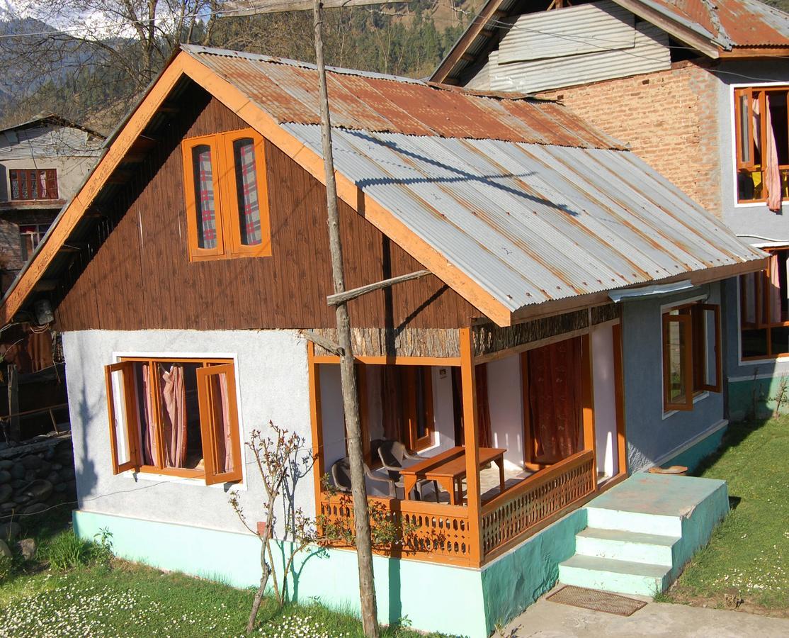 New Relax Inn, Pahalgam, 2 Km From Lidder Valley Экстерьер фото