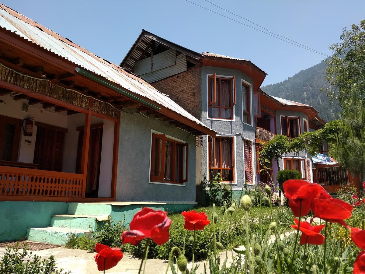 New Relax Inn, Pahalgam, 2 Km From Lidder Valley Экстерьер фото