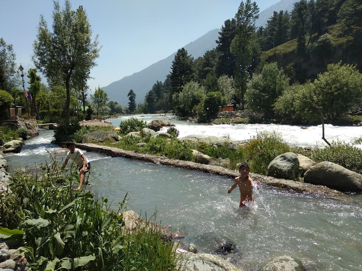 New Relax Inn, Pahalgam, 2 Km From Lidder Valley Экстерьер фото